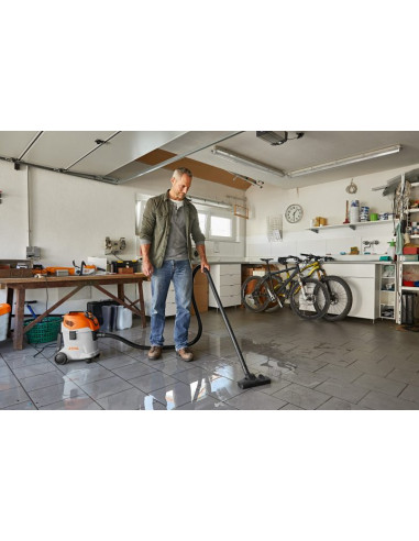 SE 33 Grovdammsugare